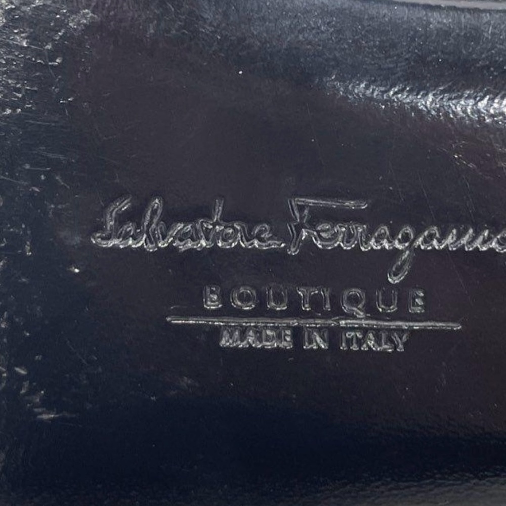 Salvatore Ferragamo Black Flats with Bow - Picture 7 of 8